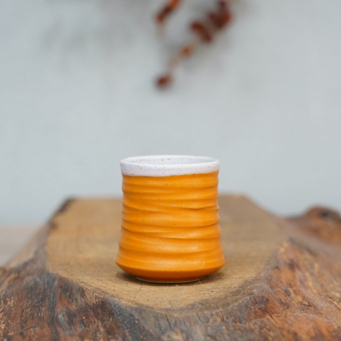 Double coloured wine cup "Half & Full"