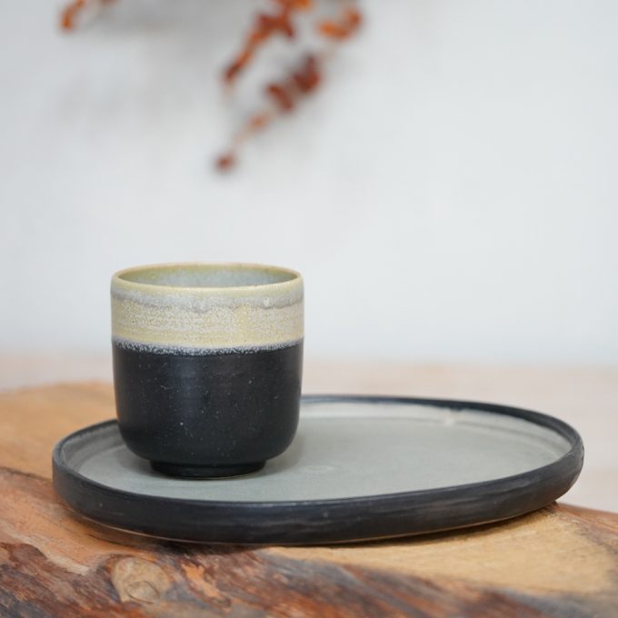 Cup and plate set "Colors on black"