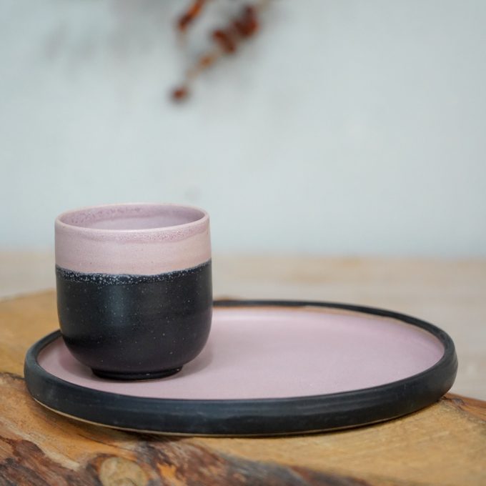 Cup and plate set "Colors on black"