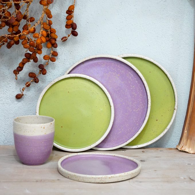 Double coloured plate "Purple-Green"