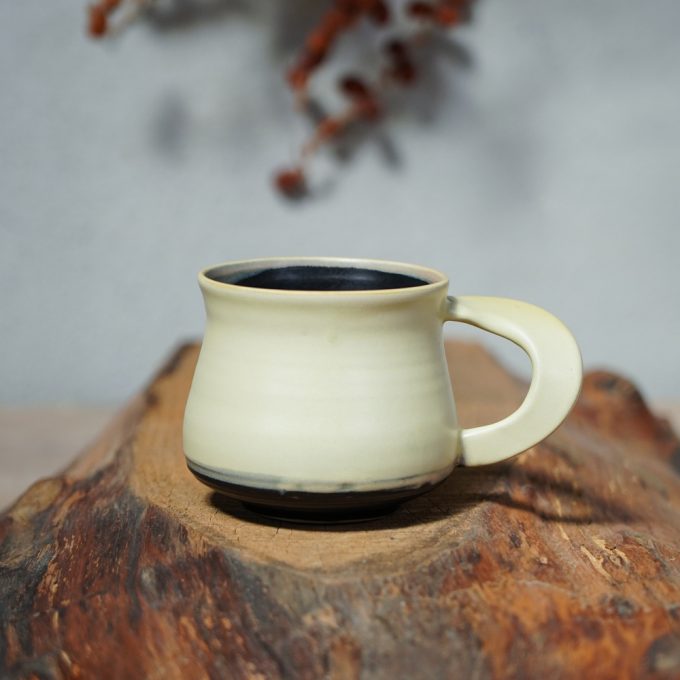 Coffee mug "For the left handed"