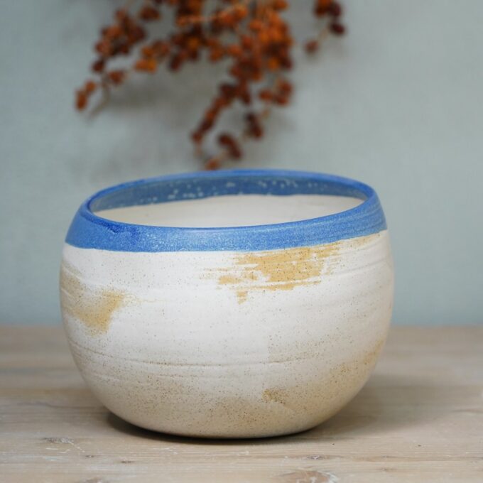 ceramic soft rim vase with blue edge