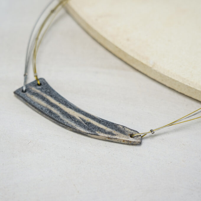 grey marbled ceramic bar wire necklace