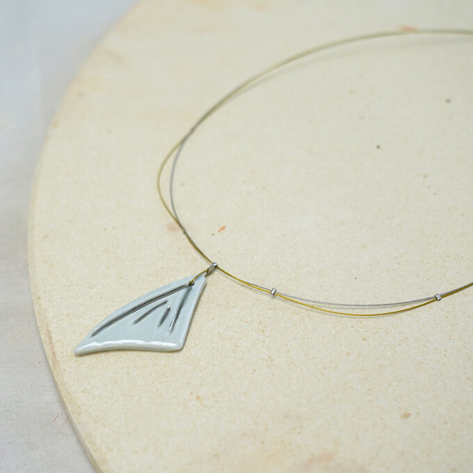minimal wire necklace with triangular ceramic element